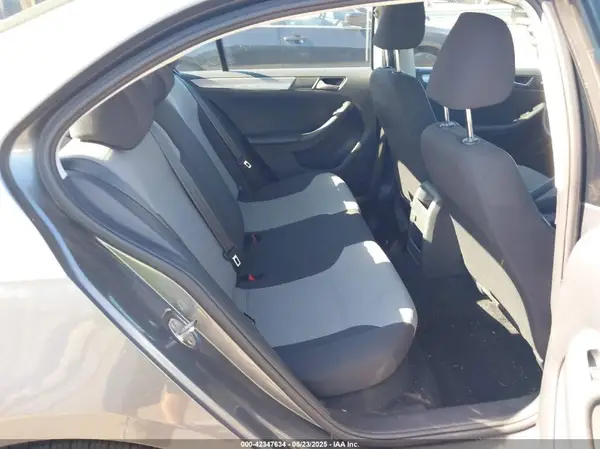 3VW2B7AJ9JM260671 2018 VOLKSWAGEN JETTA - Image 8