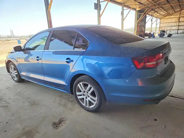 3VW2B7AJXHM202384 2017 VOLKSWAGEN JETTA - Image 2