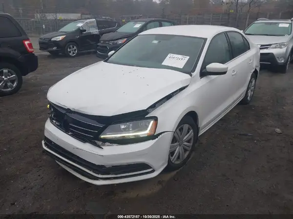 3VW2B7AJXHM217693 2017 VOLKSWAGEN JETTA - Image 2