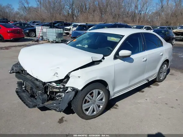 3VW2B7AJXHM218178 2017 VOLKSWAGEN JETTA - Image 2