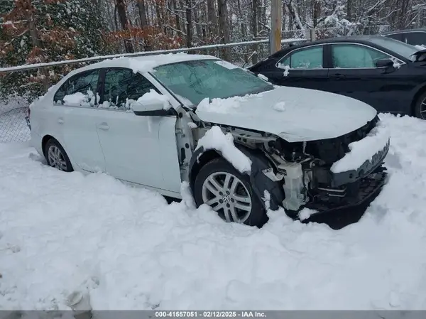 3VW2B7AJXHM222005 2017 VOLKSWAGEN JETTA - Image 1