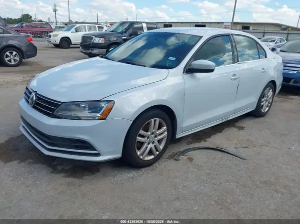 3VW2B7AJXHM230654 2017 VOLKSWAGEN JETTA - Image 2