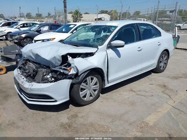 3VW2B7AJXHM233621 2017 VOLKSWAGEN JETTA - Image 2