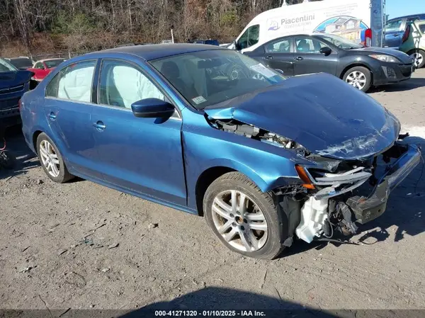 3VW2B7AJXHM238995 2017 VOLKSWAGEN JETTA - Image 1
