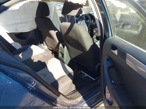 3VW2B7AJXHM238995 2017 VOLKSWAGEN JETTA - Image 8