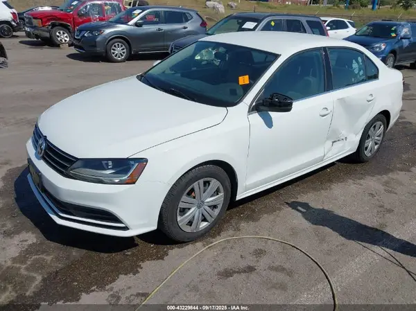 3VW2B7AJXHM250662 2017 VOLKSWAGEN JETTA - Image 2