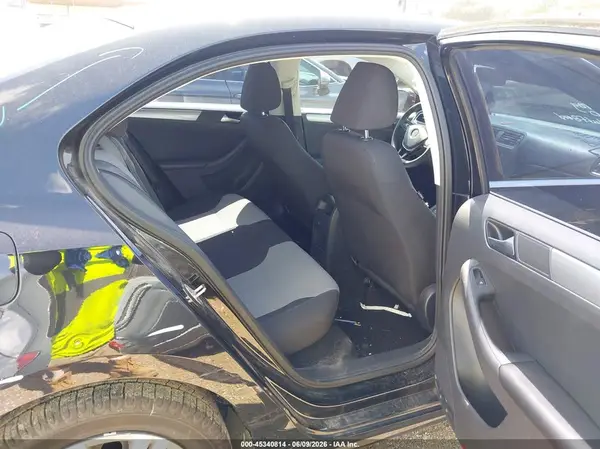 3VW2B7AJXHM252427 2017 VOLKSWAGEN JETTA - Image 8