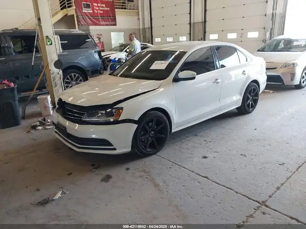 3VW2B7AJXHM296816 2017 VOLKSWAGEN JETTA - Image 2
