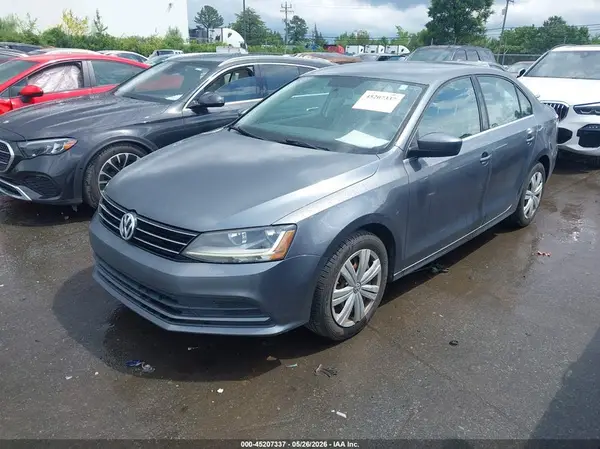 3VW2B7AJXHM304820 2017 VOLKSWAGEN JETTA - Image 2