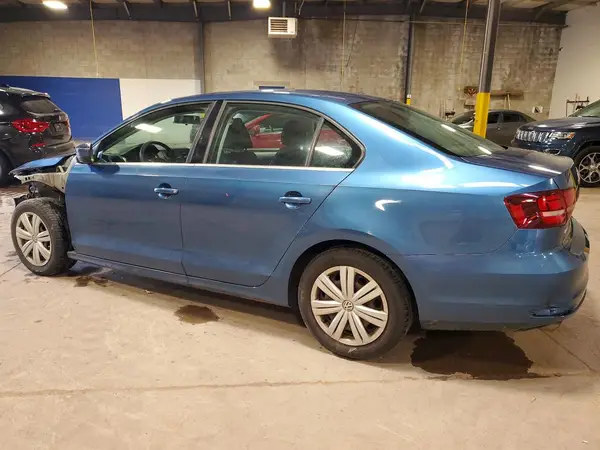 3VW2B7AJXHM328230 2017 VOLKSWAGEN JETTA - Image 2