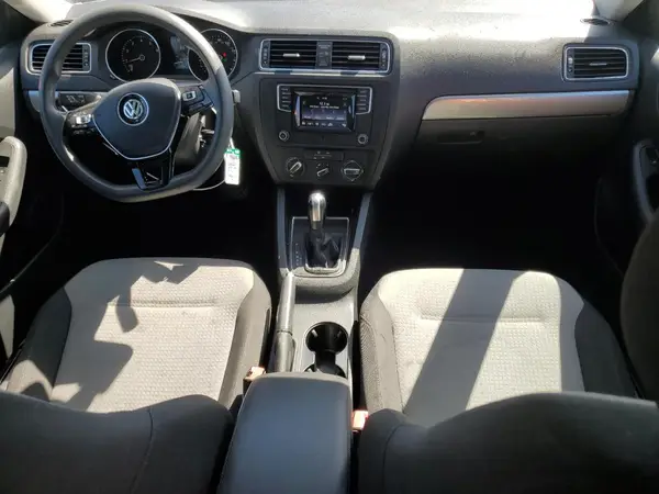 3VW2B7AJXHM329152 2017 VOLKSWAGEN JETTA - Image 8