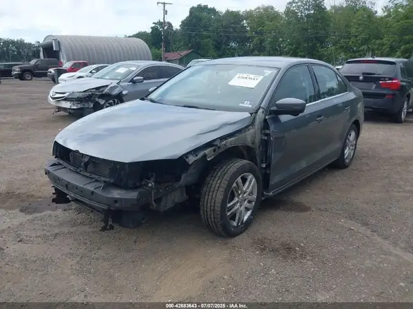 3VW2B7AJXHM341947 2017 VOLKSWAGEN JETTA - Image 2