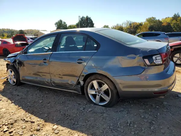 3VW2B7AJXHM352155 2017 VOLKSWAGEN JETTA - Image 2