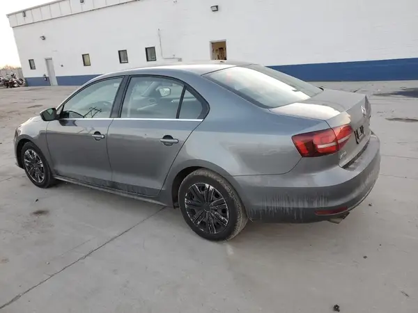 3VW2B7AJXHM353256 2017 VOLKSWAGEN JETTA - Image 2