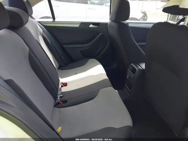 3VW2B7AJXHM374687 2017 VOLKSWAGEN JETTA - Image 8