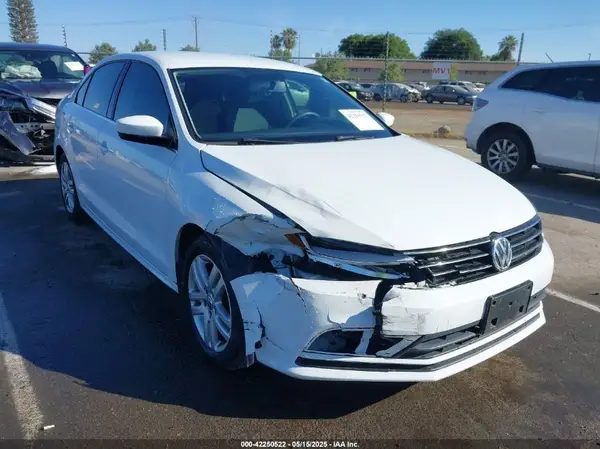 3VW2B7AJXHM376861 2017 VOLKSWAGEN JETTA - Image 1