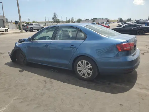 3VW2B7AJXHM388055 2017 VOLKSWAGEN JETTA - Image 2