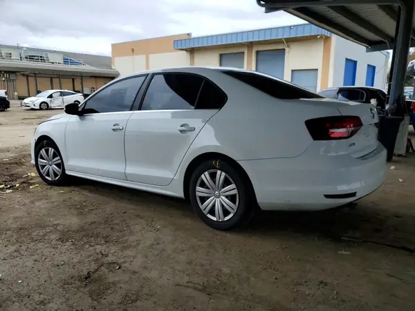 3VW2B7AJXHM389352 2017 VOLKSWAGEN JETTA - Image 2