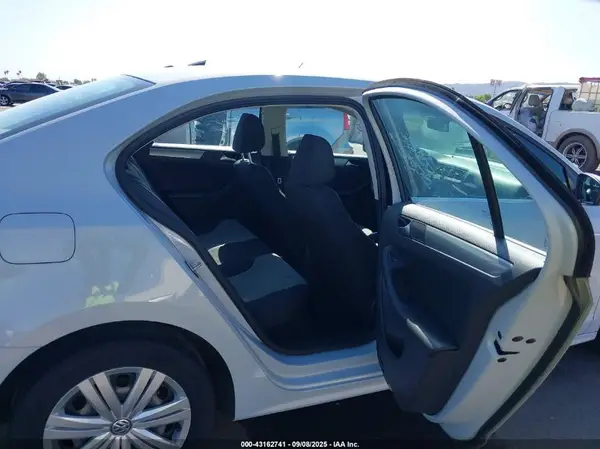 3VW2B7AJXHM397094 2017 VOLKSWAGEN JETTA - Image 8