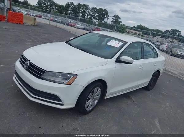 3VW2B7AJXHM403248 2017 VOLKSWAGEN JETTA - Image 2