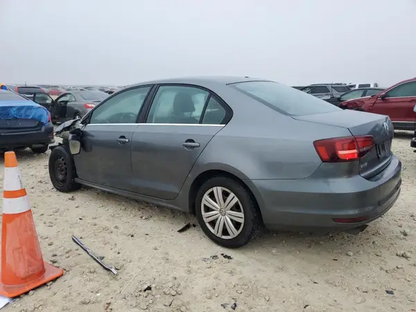 3VW2B7AJXHM405226 2017 VOLKSWAGEN JETTA - Image 2