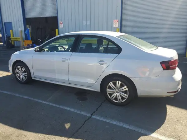 3VW2B7AJXHM414461 2017 VOLKSWAGEN JETTA - Image 2