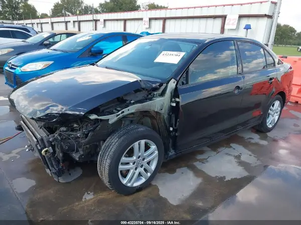3VW2B7AJXJM212659 2018 VOLKSWAGEN JETTA - Image 2
