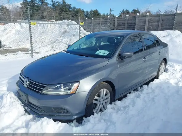 3VW2B7AJXJM214864 2018 VOLKSWAGEN JETTA - Image 2