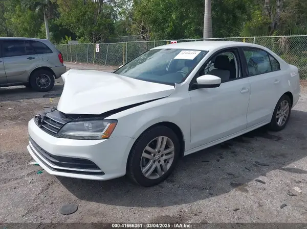 3VW2B7AJXJM230126 2018 VOLKSWAGEN JETTA - Image 2