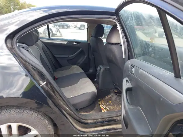 3VW2B7AJXJM239389 2018 VOLKSWAGEN JETTA - Image 8