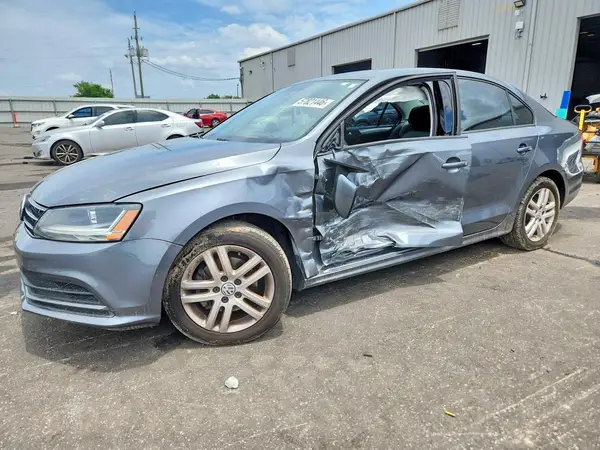 3VW2B7AJXJM247346 2018 VOLKSWAGEN JETTA - Image 1