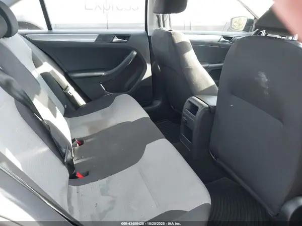 3VW2B7AJXJM247928 2018 VOLKSWAGEN JETTA - Image 8