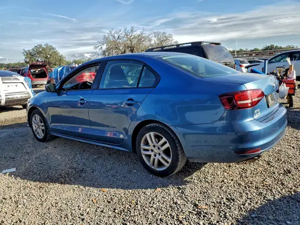 3VW2B7AJXJM259495 2018 VOLKSWAGEN JETTA - Image 2
