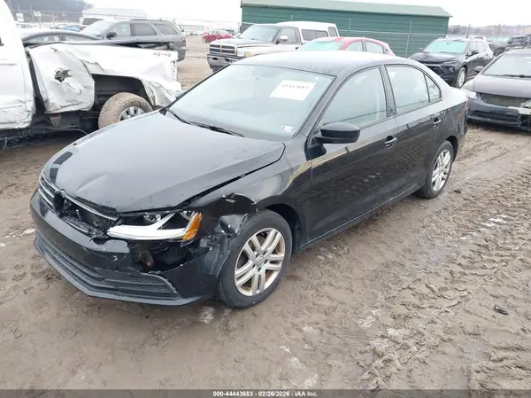 3VW2B7AJXJM260758 2018 VOLKSWAGEN JETTA - Image 2