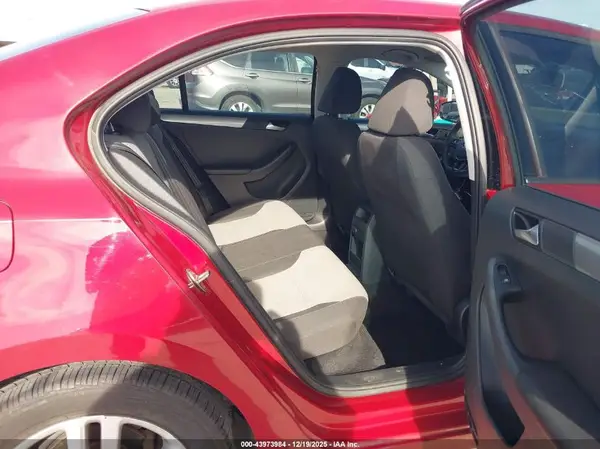 3VW2B7AJXJM261053 2018 VOLKSWAGEN JETTA - Image 8
