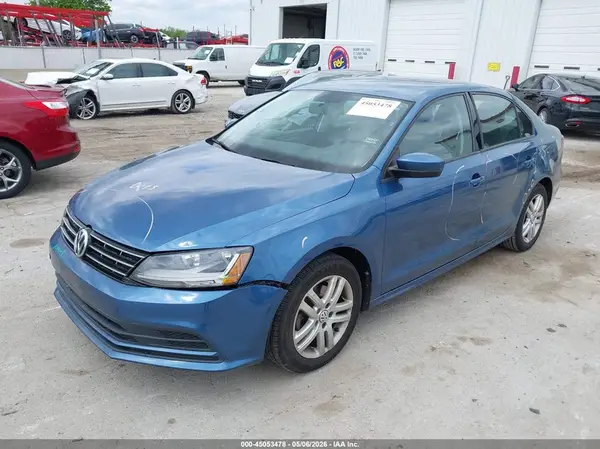 3VW2B7AJXJM261828 2018 VOLKSWAGEN JETTA - Image 2