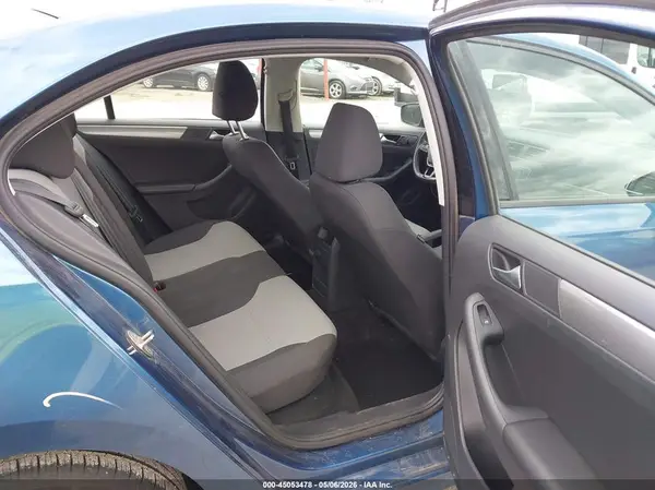 3VW2B7AJXJM261828 2018 VOLKSWAGEN JETTA - Image 8