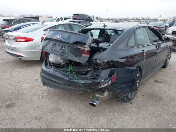2024 VOLKSWAGEN JETTA auction photo 6