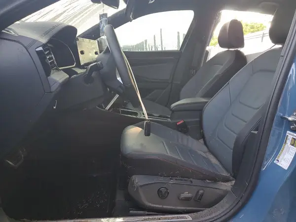 2025 VOLKSWAGEN JETTA auction photo 7