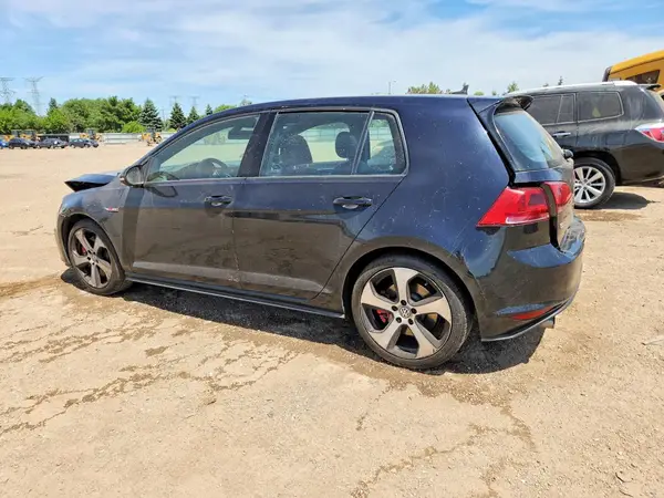 3VW447AU0GM011326 2016 VOLKSWAGEN GTI - Image 2