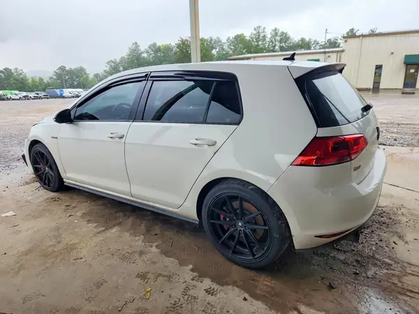 3VW447AU0GM014713 2016 VOLKSWAGEN GTI - Image 2