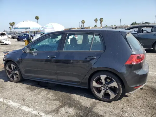 3VW447AU0GM053981 2016 VOLKSWAGEN GTI - Image 2