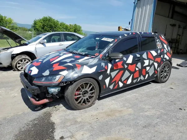 3VW447AU0HM002076 2017 VOLKSWAGEN GTI - Image 1
