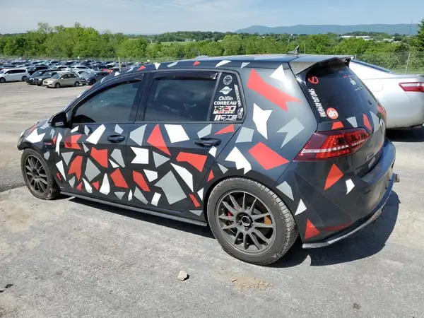 3VW447AU0HM002076 2017 VOLKSWAGEN GTI - Image 2