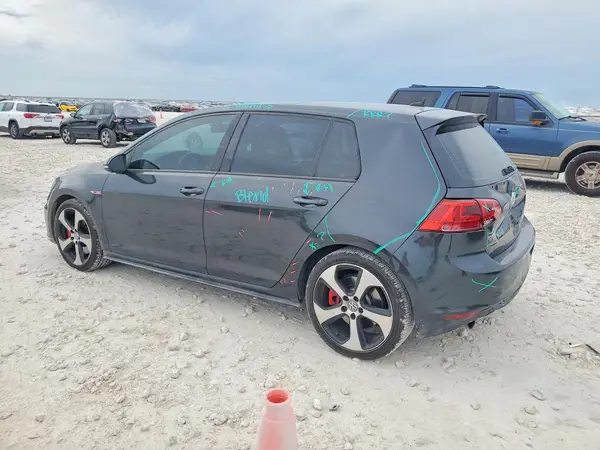 3VW447AU0HM009500 2017 VOLKSWAGEN GTI - Image 2