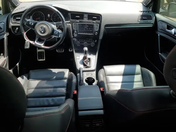 3VW447AU0HM068319 2017 VOLKSWAGEN GTI - Image 8