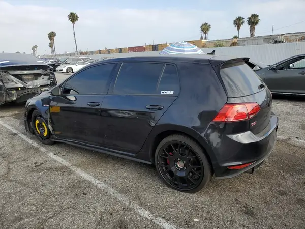 3VW447AU0HM072161 2017 VOLKSWAGEN GTI - Image 2
