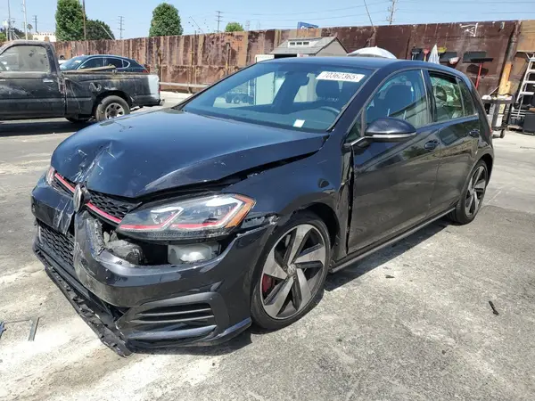 3VW447AU0JM275752 2018 VOLKSWAGEN GTI - Image 1