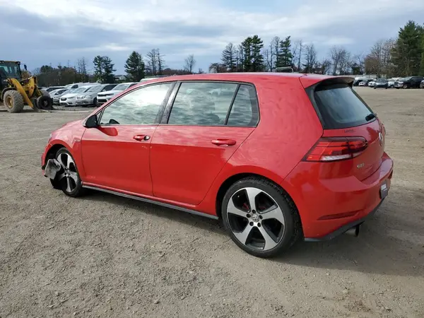 3VW447AU0JM282653 2018 VOLKSWAGEN GTI - Image 2