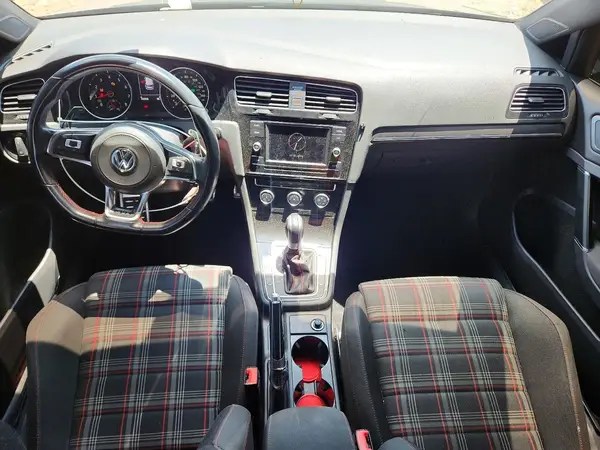 3VW447AU0JM288081 2018 VOLKSWAGEN GTI - Image 8